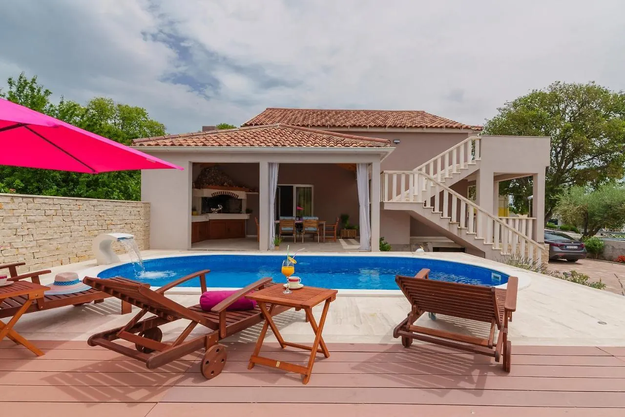 Holiday home Villa Sul Mare Starigrad Paklenica