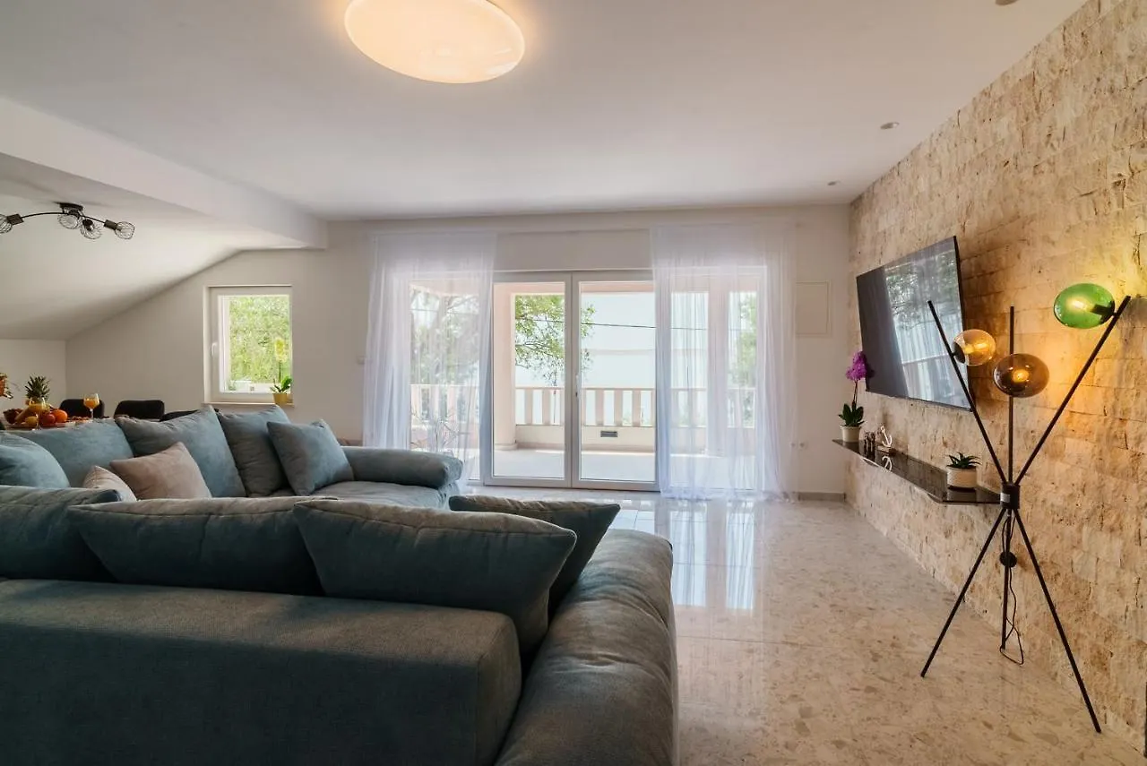 Villa Sul Mare Starigrad Paklenica Holiday home