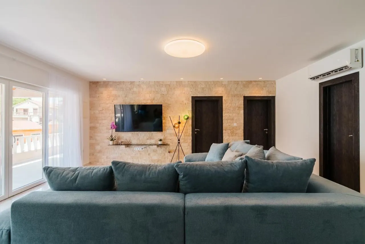 Villa Sul Mare Starigrad Paklenica