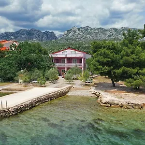 Rajna Starigrad Paklenica